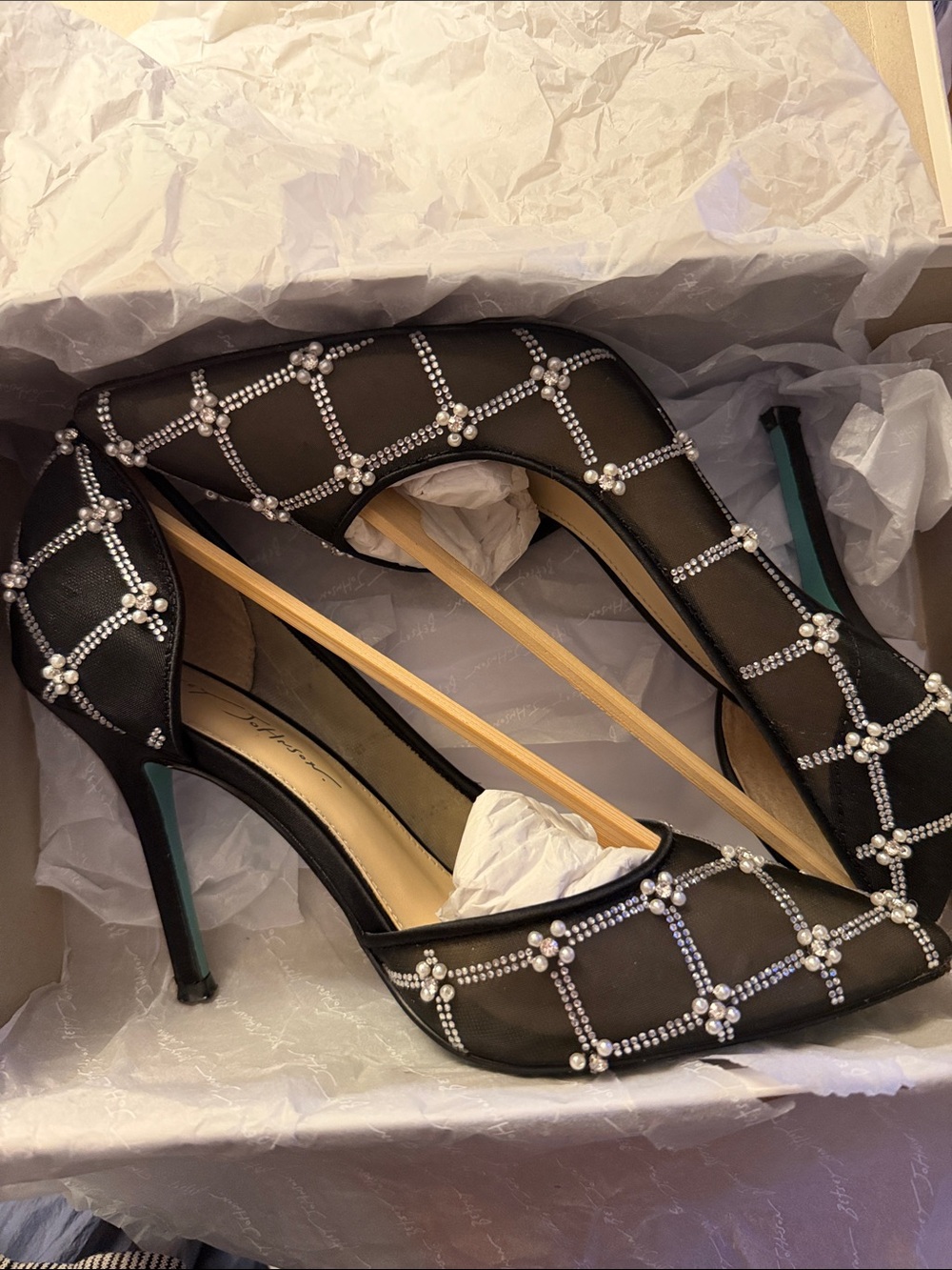 Betsey Johnson Cruze Stiletto Pumps Black Mesh Rhinestone Classic Glam In Box 9 - Picture 2 of 10